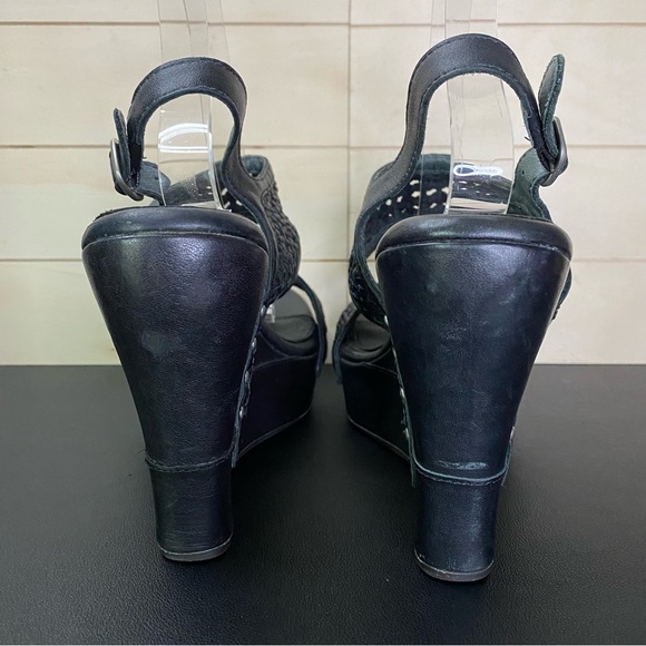UGG Asia Platform Wedge Sandals Women's Size 9.5 Shoes Black Leather Weave - Picture 6 of 11